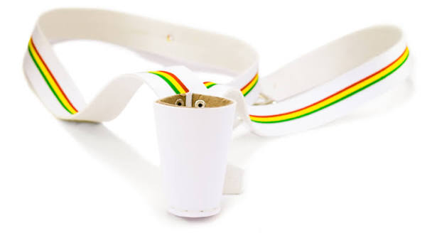 Porta mastil para estandarte o bandera vaso PLASTICO  Con cinta tricolor